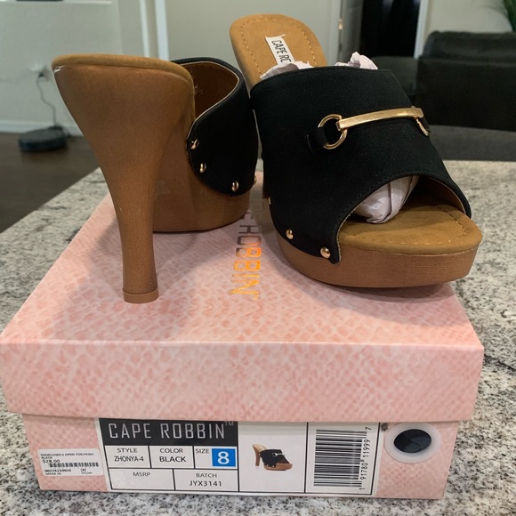 Cape Robbin Heels Color: Black Size: 8 Heel Height: 4 1/2 in - Picture 2 of 5